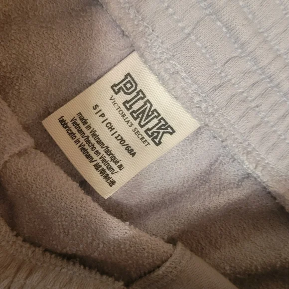 PINK Victoria's Secret Light Gray  Short Set Sz. Small - Picture 4 of 5